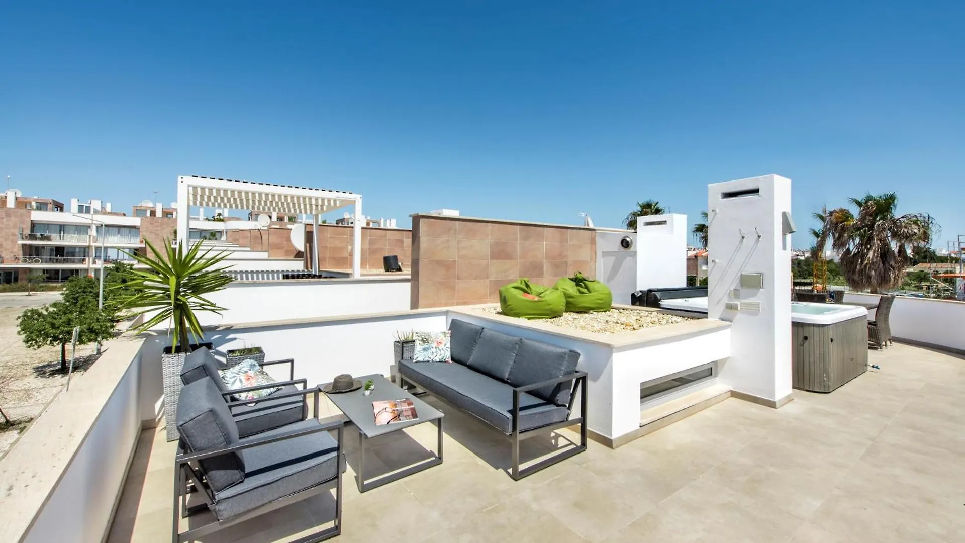 270 Sqm - Perola Da Fuseta - Pool & Jacuzzi - Terrace Sea View Apartment Fuzeta